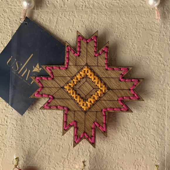 Wall hanging! Brand New - Picture 2 of 6